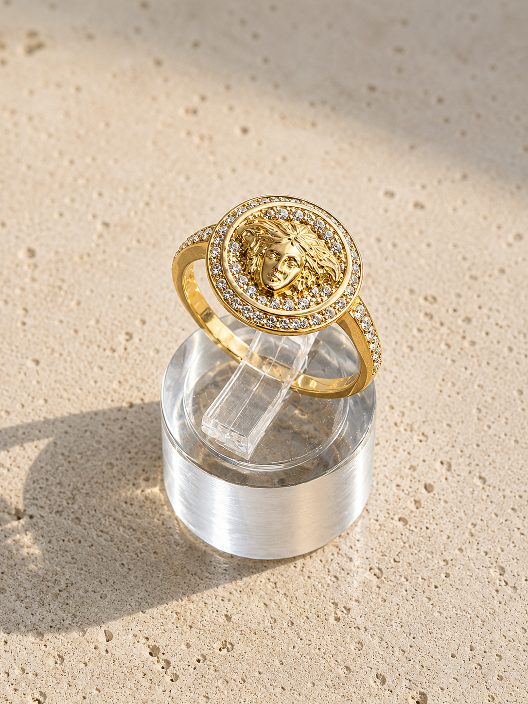 Anillo versace